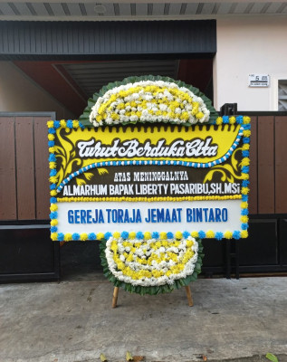 Papan Bunga Duka di Cakranegara Barat